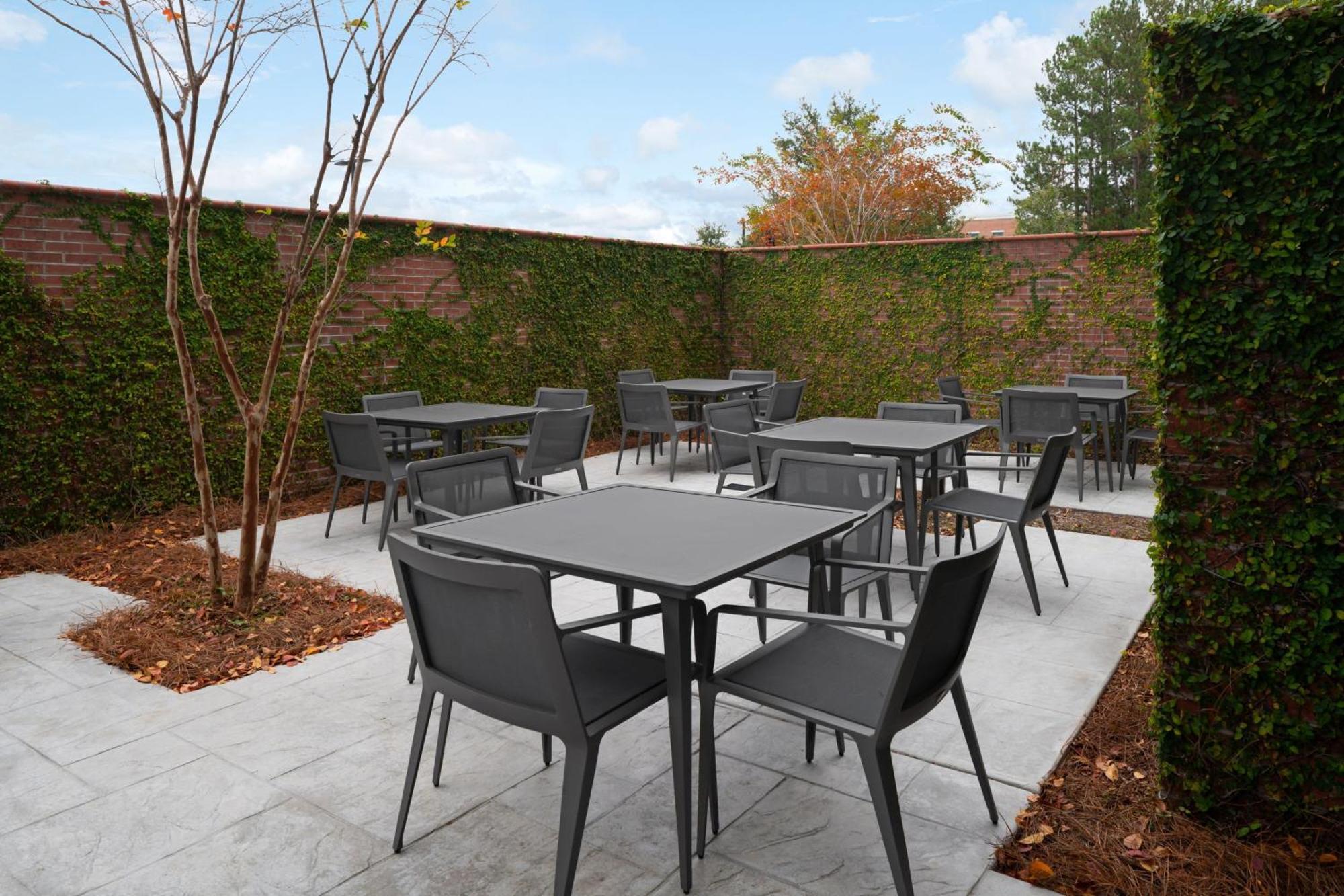 Courtyard By Marriott Charleston Summerville Exterior foto